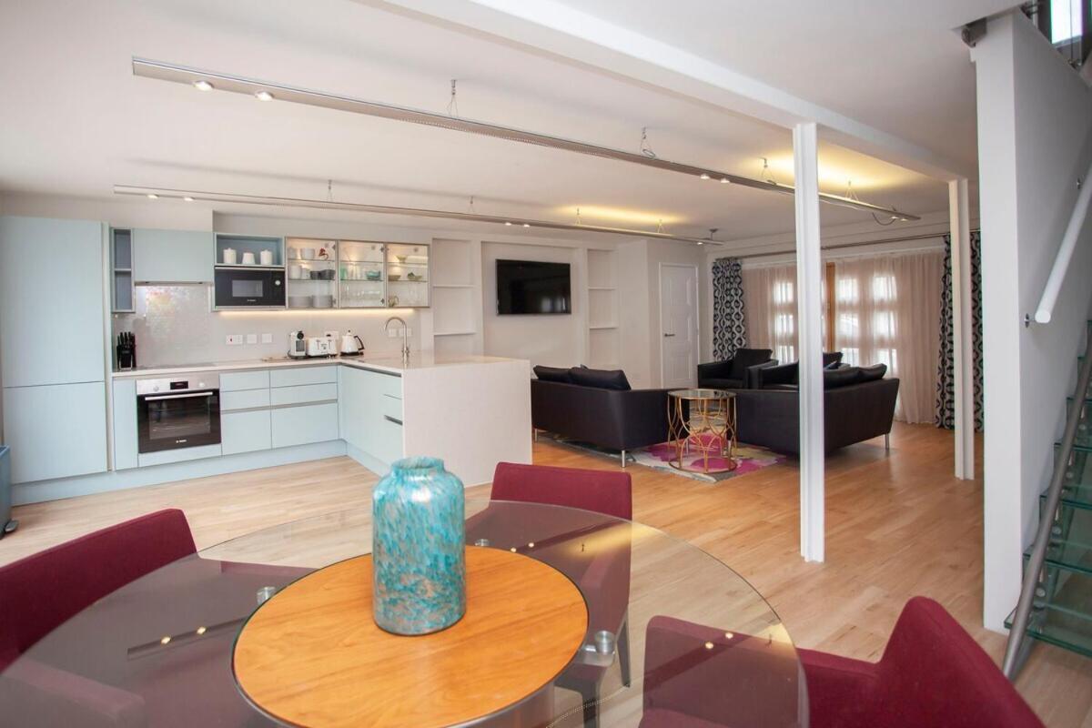 ※ Spacious Georgian Coach House & With Parking Bath Exterior photo