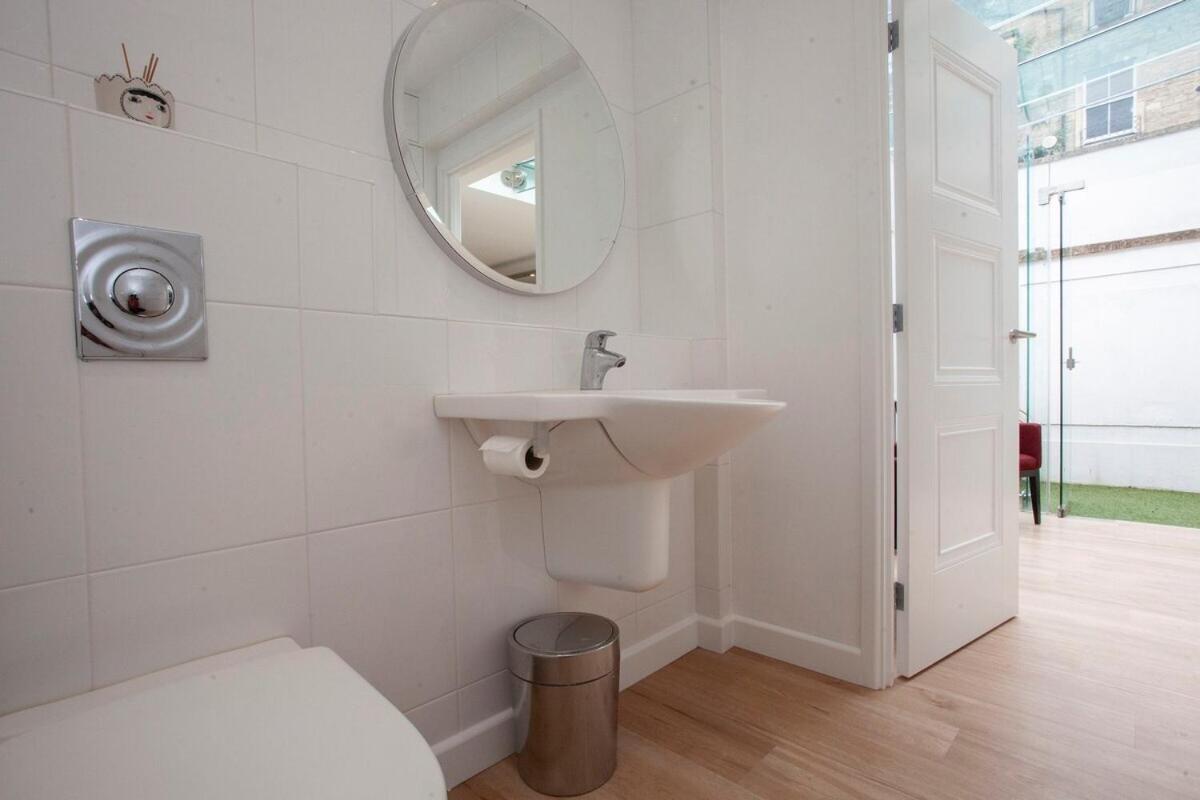 ※ Spacious Georgian Coach House & With Parking Bath Exterior photo